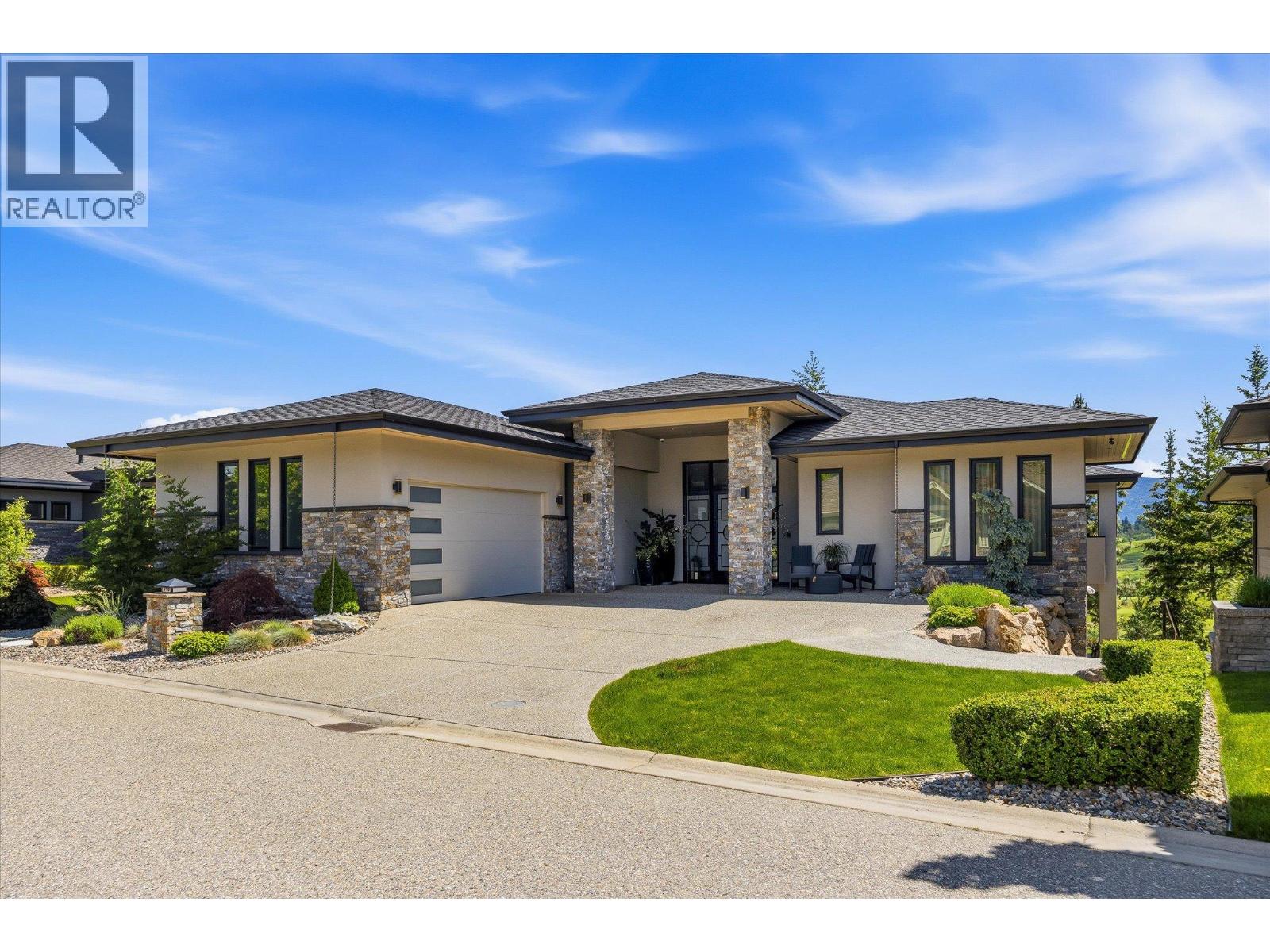 818 Brassey Place, Vernon, British Columbia  V1H 2H7 - Photo 2 - 10387161