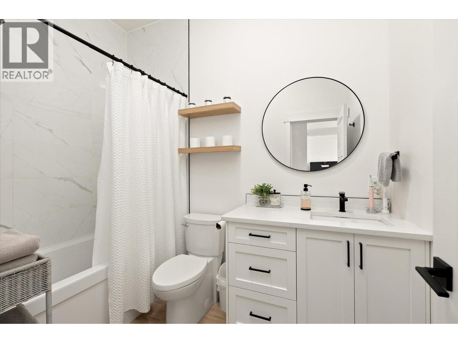 10285 Beacon Hill Drive, Lake Country, British Columbia  V4V 0A9 - Photo 31 - 10389055