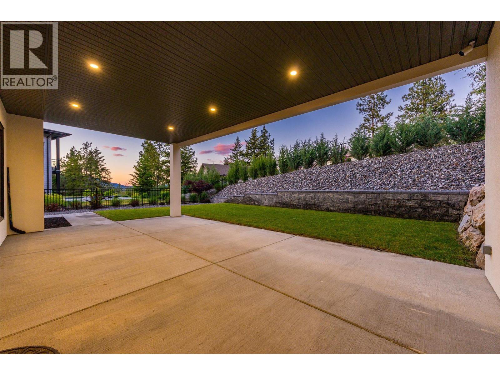 10285 Beacon Hill Drive, Lake Country, British Columbia  V4V 0A9 - Photo 36 - 10389055