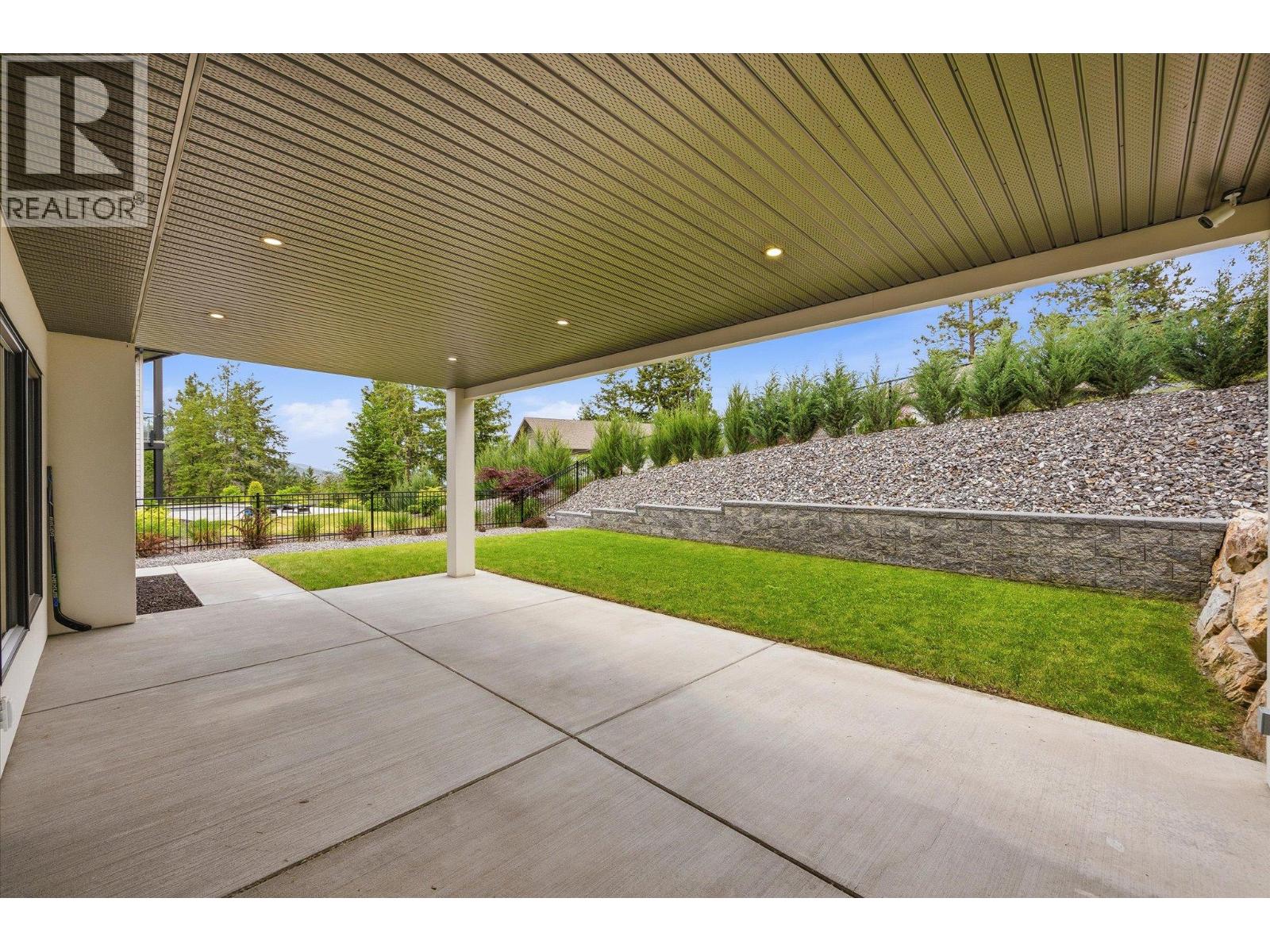 10285 Beacon Hill Drive, Lake Country, British Columbia  V4V 0A9 - Photo 37 - 10389055