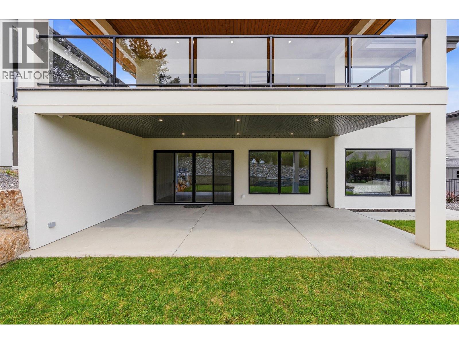 10285 Beacon Hill Drive, Lake Country, British Columbia  V4V 0A9 - Photo 35 - 10389055
