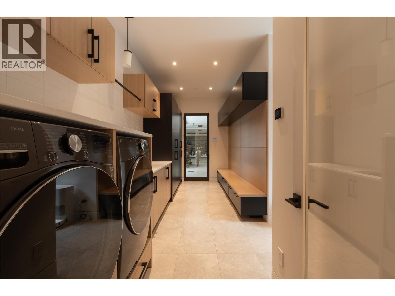 2764 Abbott Street, Kelowna, British Columbia  V1Y 1G4 - Photo 24 - 10389782