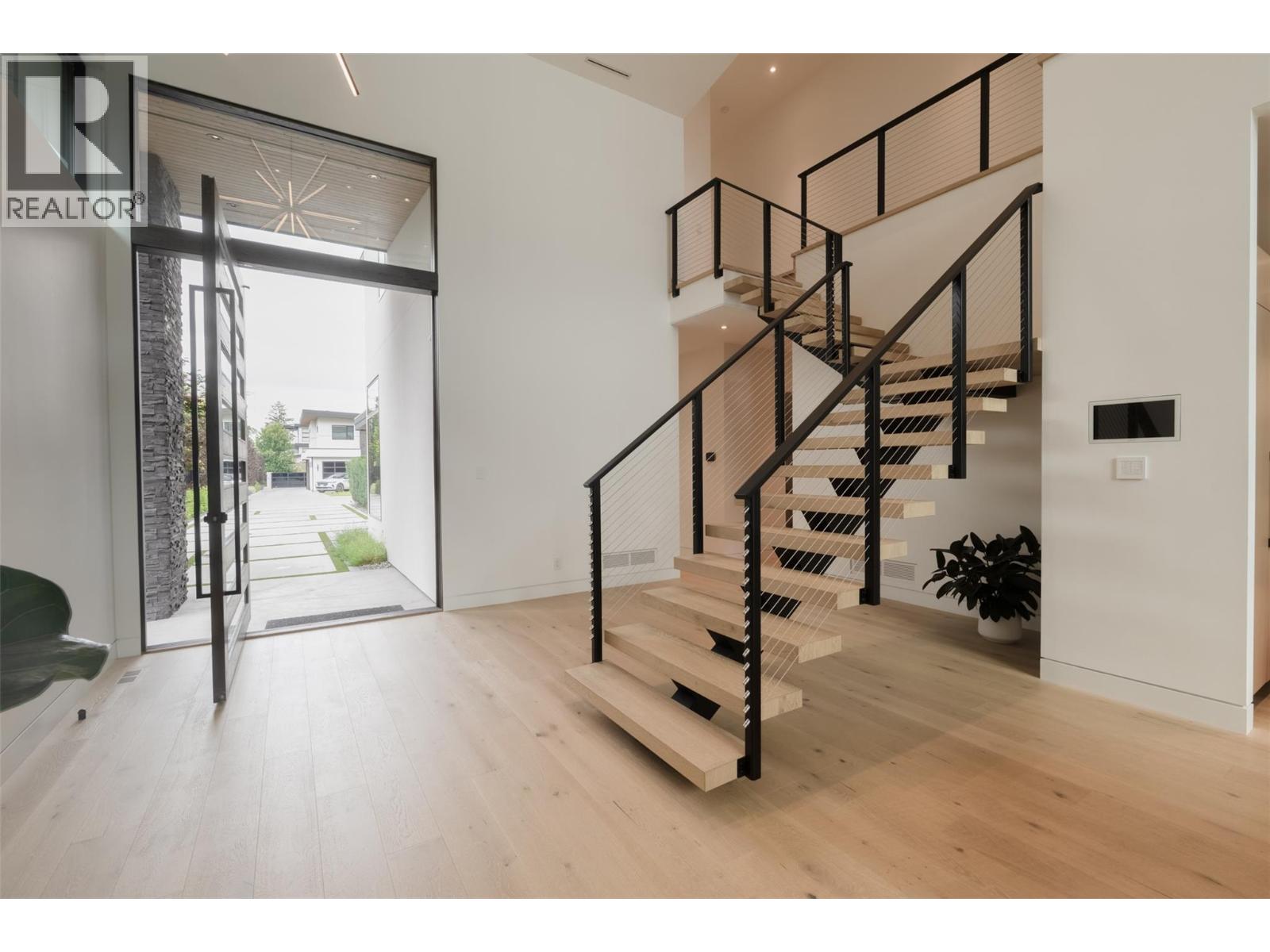 2764 Abbott Street, Kelowna, British Columbia  V1Y 1G4 - Photo 28 - 10389782
