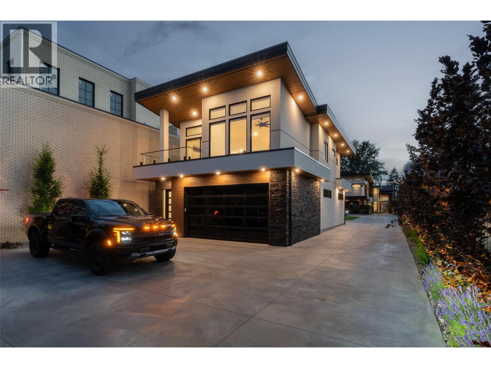 2764 Abbott Street, Kelowna, British Columbia  V1Y 1G4 - Photo 6 - 10389782