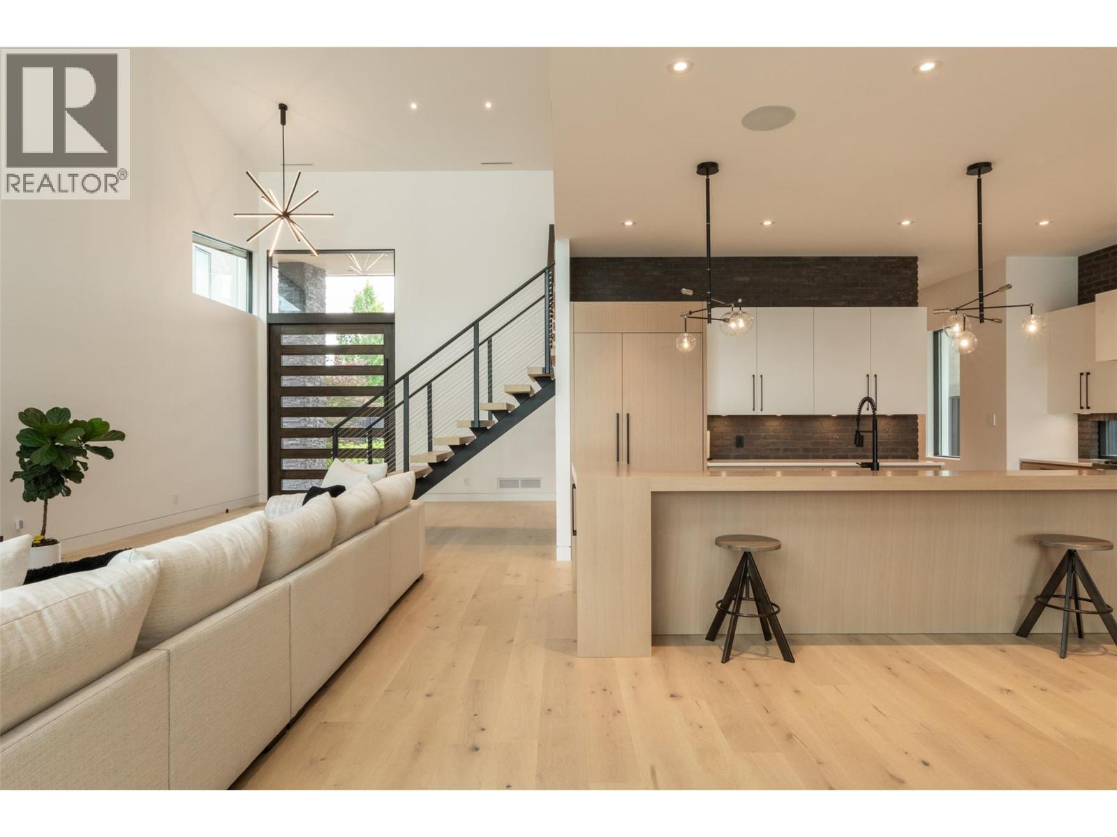 2764 Abbott Street, Kelowna, British Columbia  V1Y 1G4 - Photo 17 - 10389782