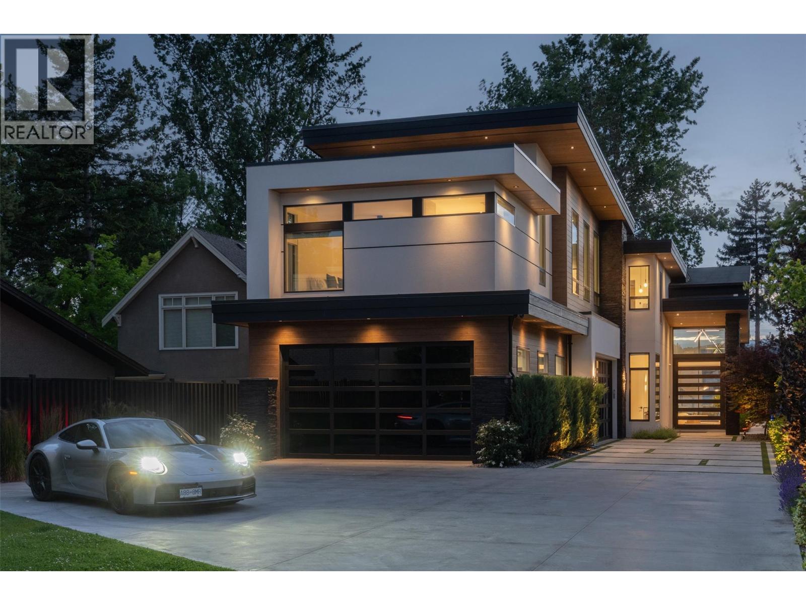 2764 Abbott Street, Kelowna, British Columbia  V1Y 1G4 - Photo 1 - 10389782