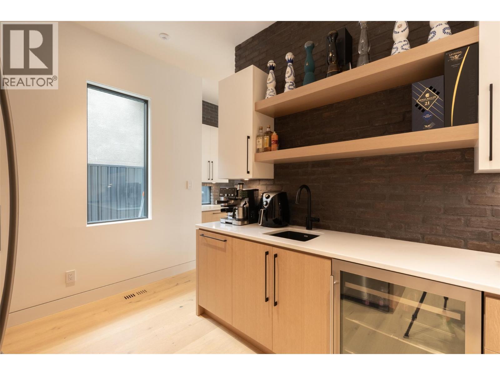 2764 Abbott Street, Kelowna, British Columbia  V1Y 1G4 - Photo 21 - 10389782