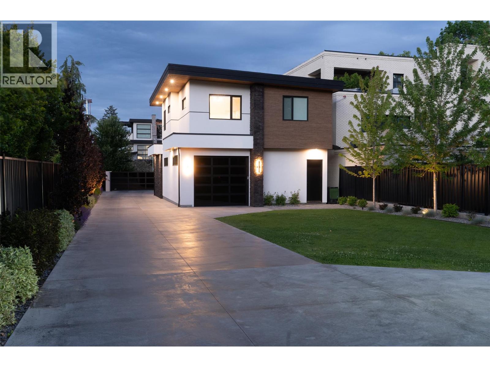 2764 Abbott Street, Kelowna, British Columbia  V1Y 1G4 - Photo 7 - 10389782