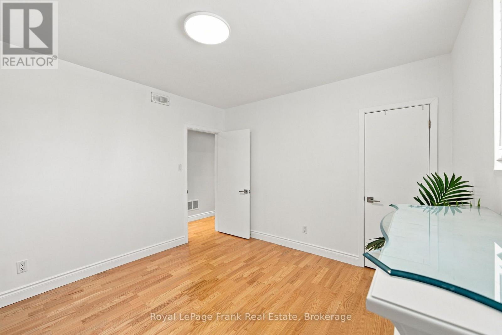 317 Dwight Avenue, Oshawa, Ontario  L1J 1K8 - Photo 21 - E13677440