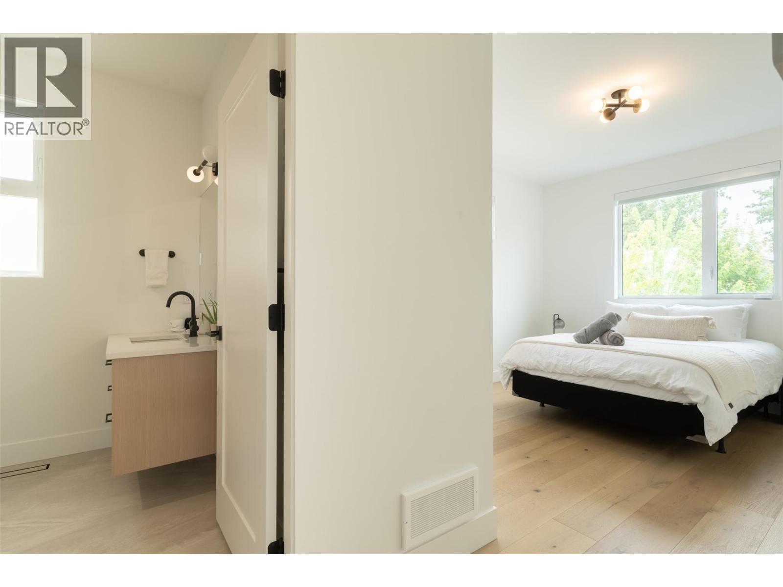 2764 Abbott Street, Kelowna, British Columbia  V1Y 1G4 - Photo 87 - 10389782