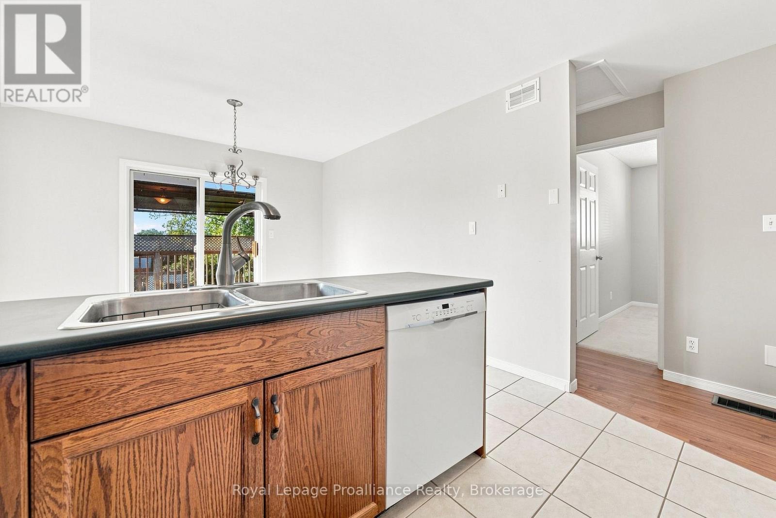 72 Liddle Lane, Belleville, Ontario  K8N 5X1 - Photo 17 - X13677396