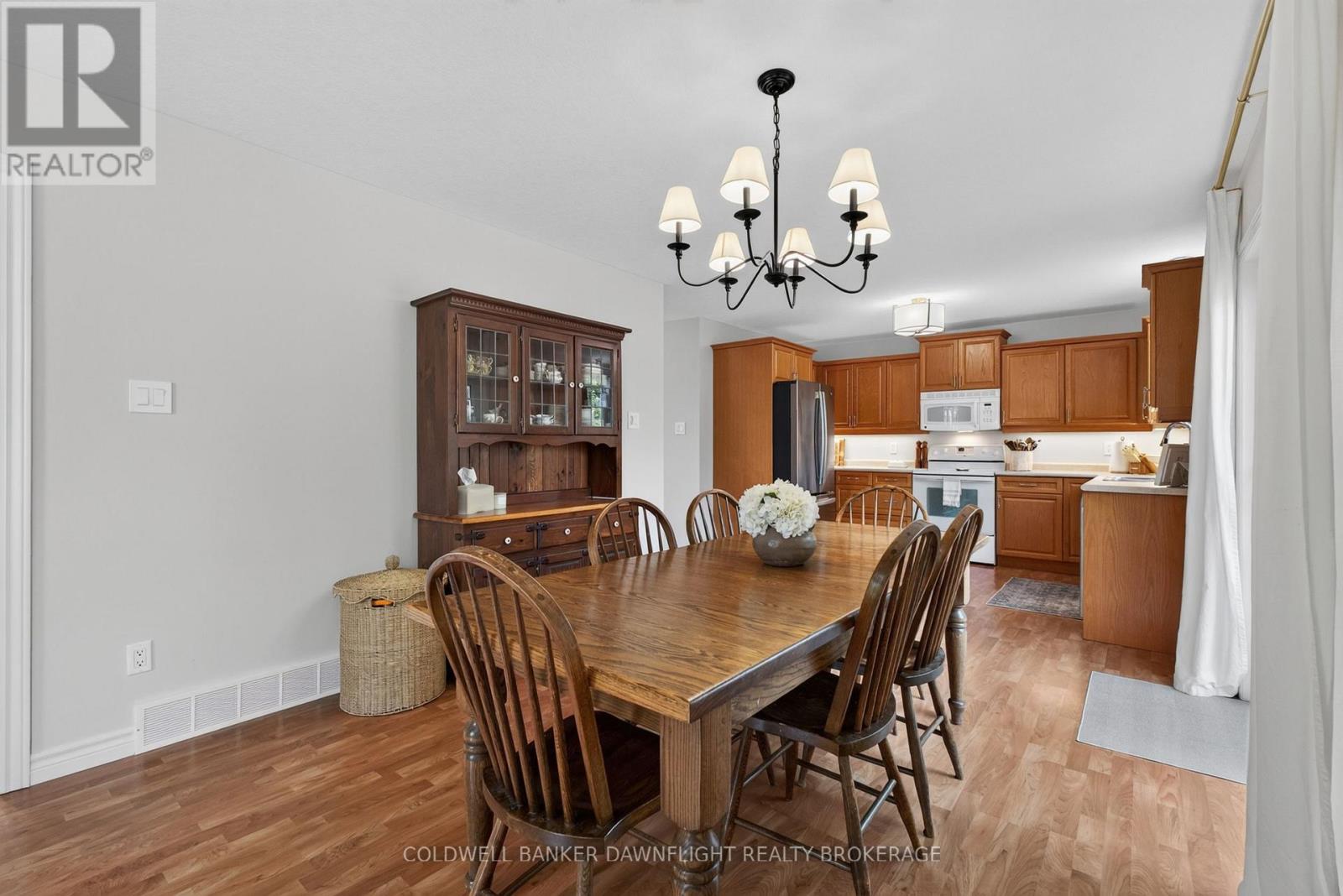 7 Finch Street, North Middlesex, Ontario  N0M 1A0 - Photo 11 - X13677318