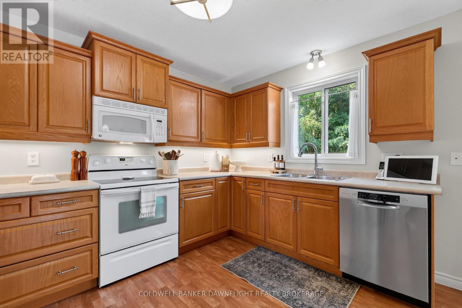 7 Finch Street, North Middlesex, Ontario  N0M 1A0 - Photo 13 - X13677318