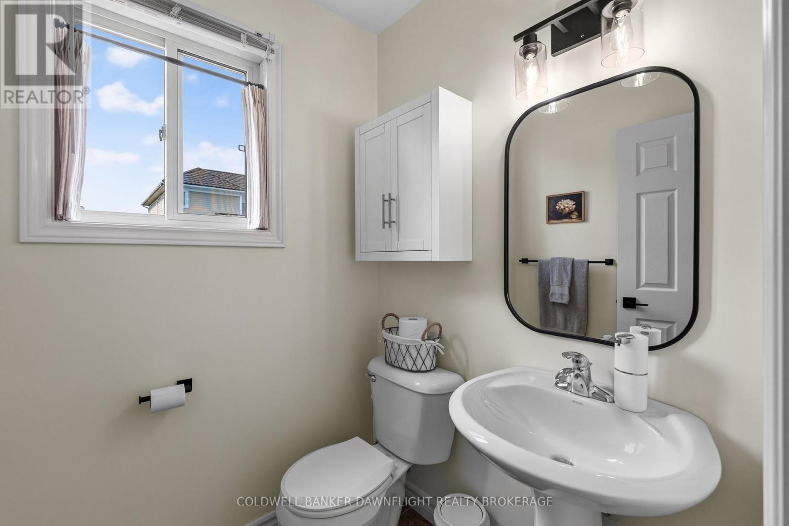 7 Finch Street, North Middlesex, Ontario  N0M 1A0 - Photo 15 - X13677318