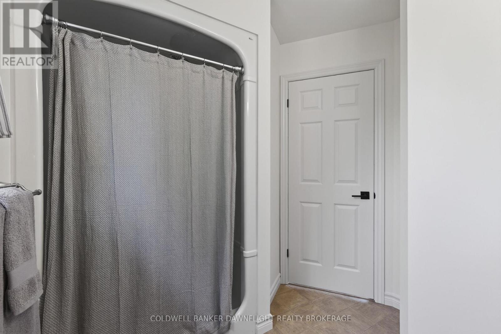 7 Finch Street, North Middlesex, Ontario  N0M 1A0 - Photo 21 - X13677318