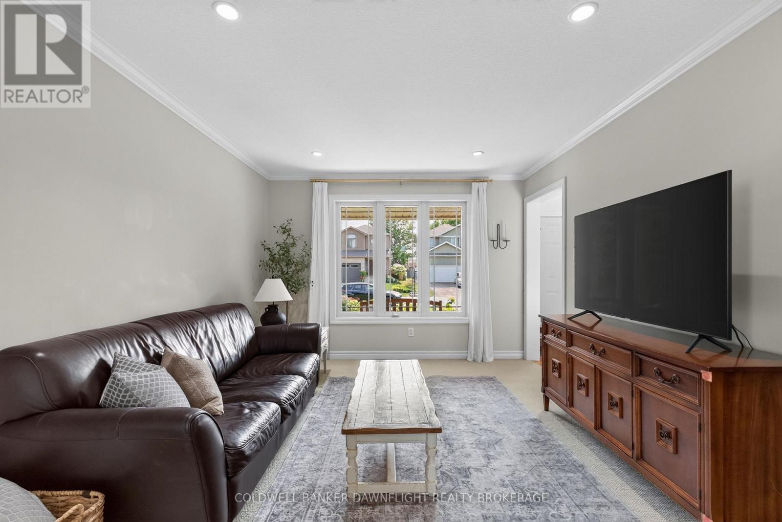 7 Finch Street, North Middlesex, Ontario  N0M 1A0 - Photo 8 - X13677318