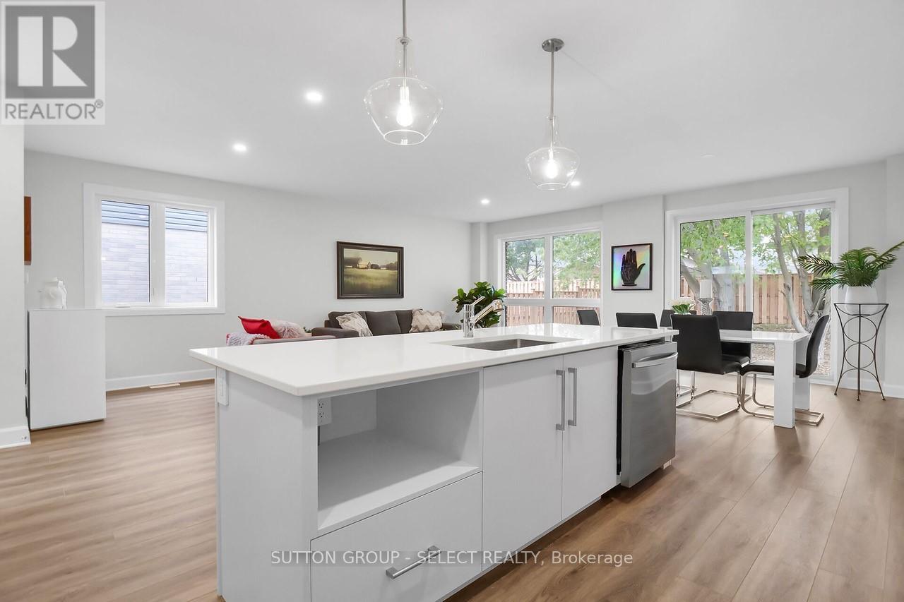 42 Lucas Road, St. Thomas, Ontario  N5R 0M1 - Photo 5 - X13677422