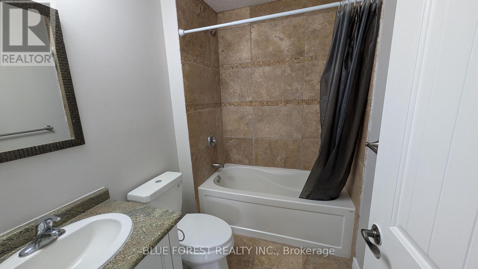 904 Frontenac Crescent, Woodstock, Ontario  N4V 0A8 - Photo 21 - X13677502