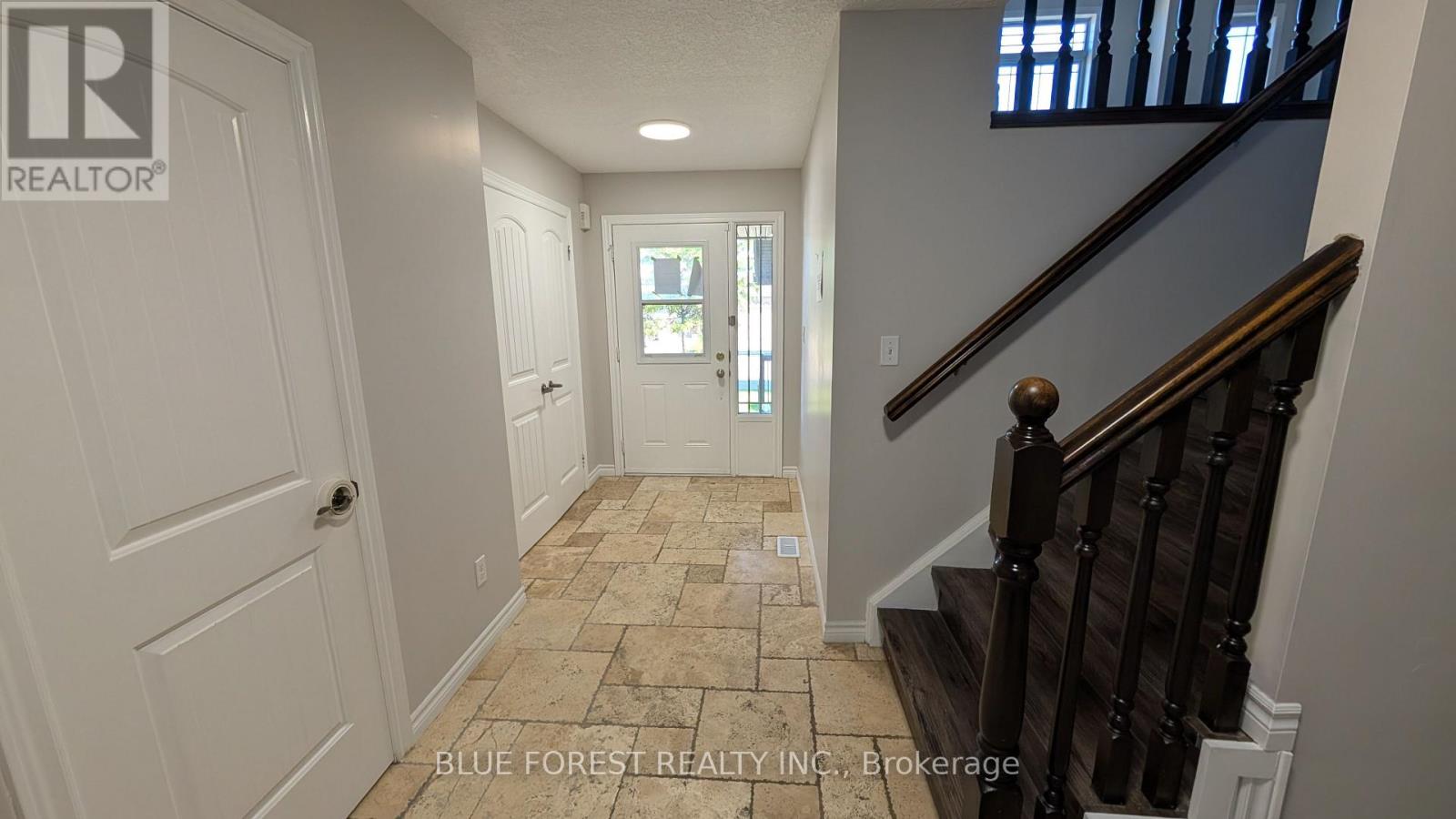 904 Frontenac Crescent, Woodstock, Ontario  N4V 0A8 - Photo 30 - X13677502