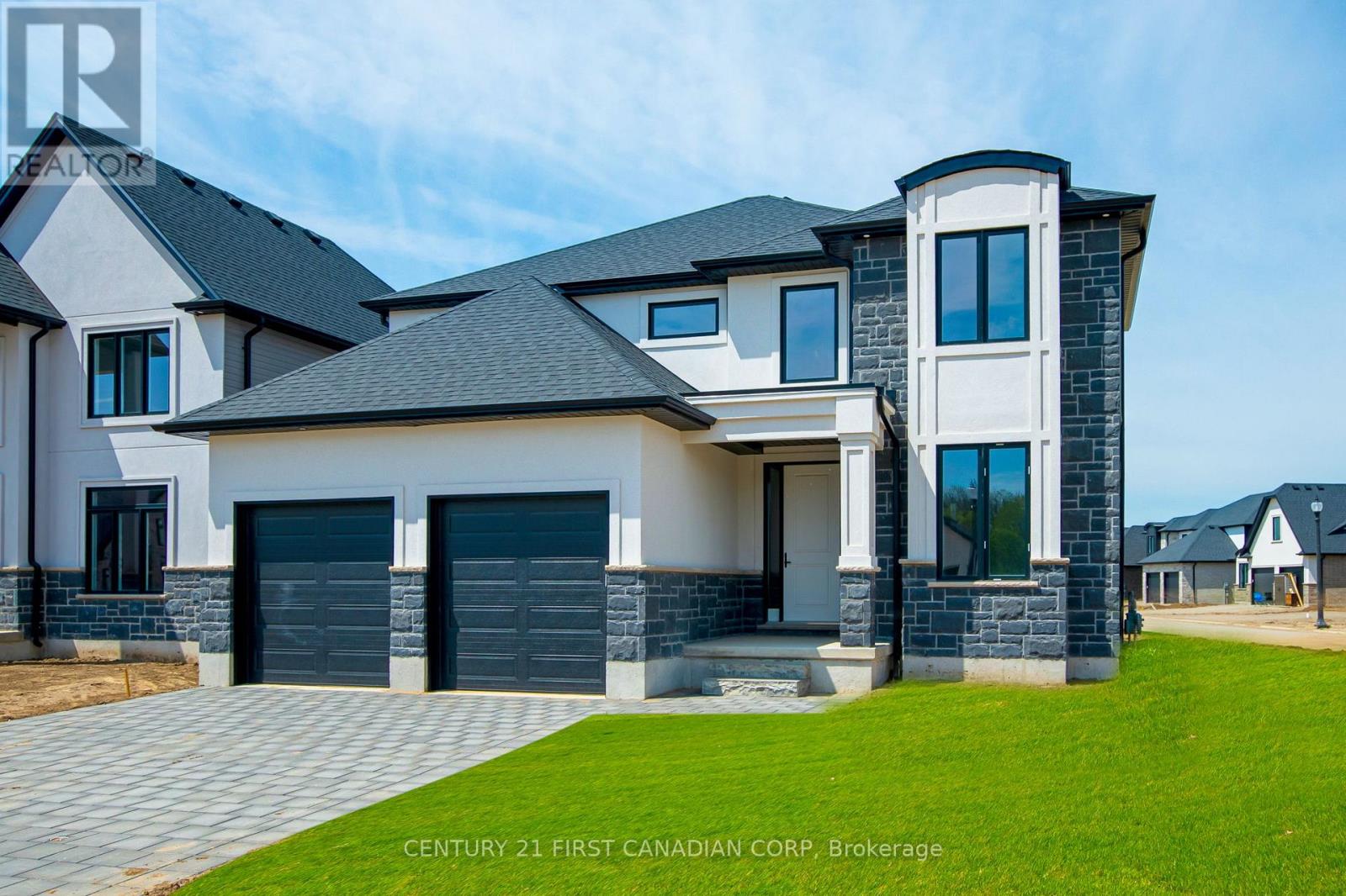 100 Aspen Circle, Thames Centre, Ontario  N0M 2P0 - Photo 2 - X13677506