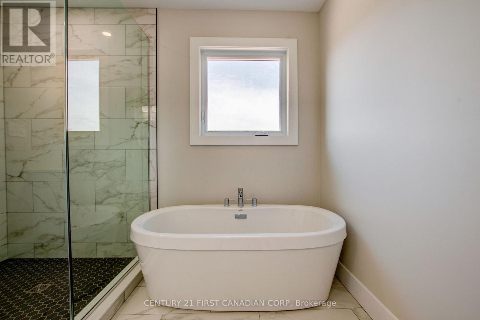 100 Aspen Circle, Thames Centre, Ontario  N0M 2P0 - Photo 29 - X13677506