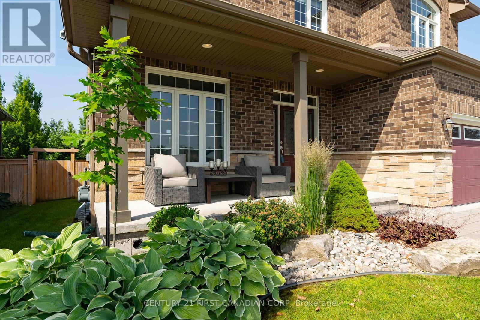 155 Spencer Avenue, Lucan Biddulph, Ontario  N0M 2J0 - Photo 3 - X13677510