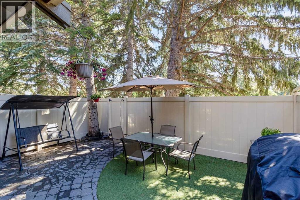 12, 10001 Brookpark Boulevard SW, Calgary, Alberta  T2W 3E3 - Photo 30 - A2327810