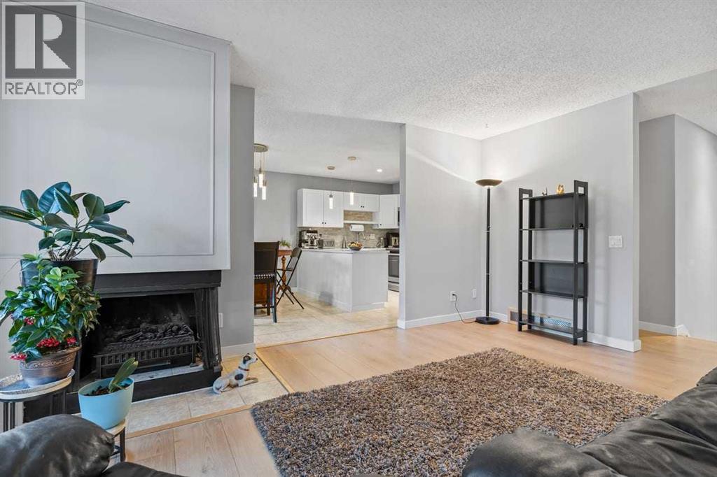 12, 10001 Brookpark Boulevard SW, Calgary, Alberta  T2W 3E3 - Photo 7 - A2327810