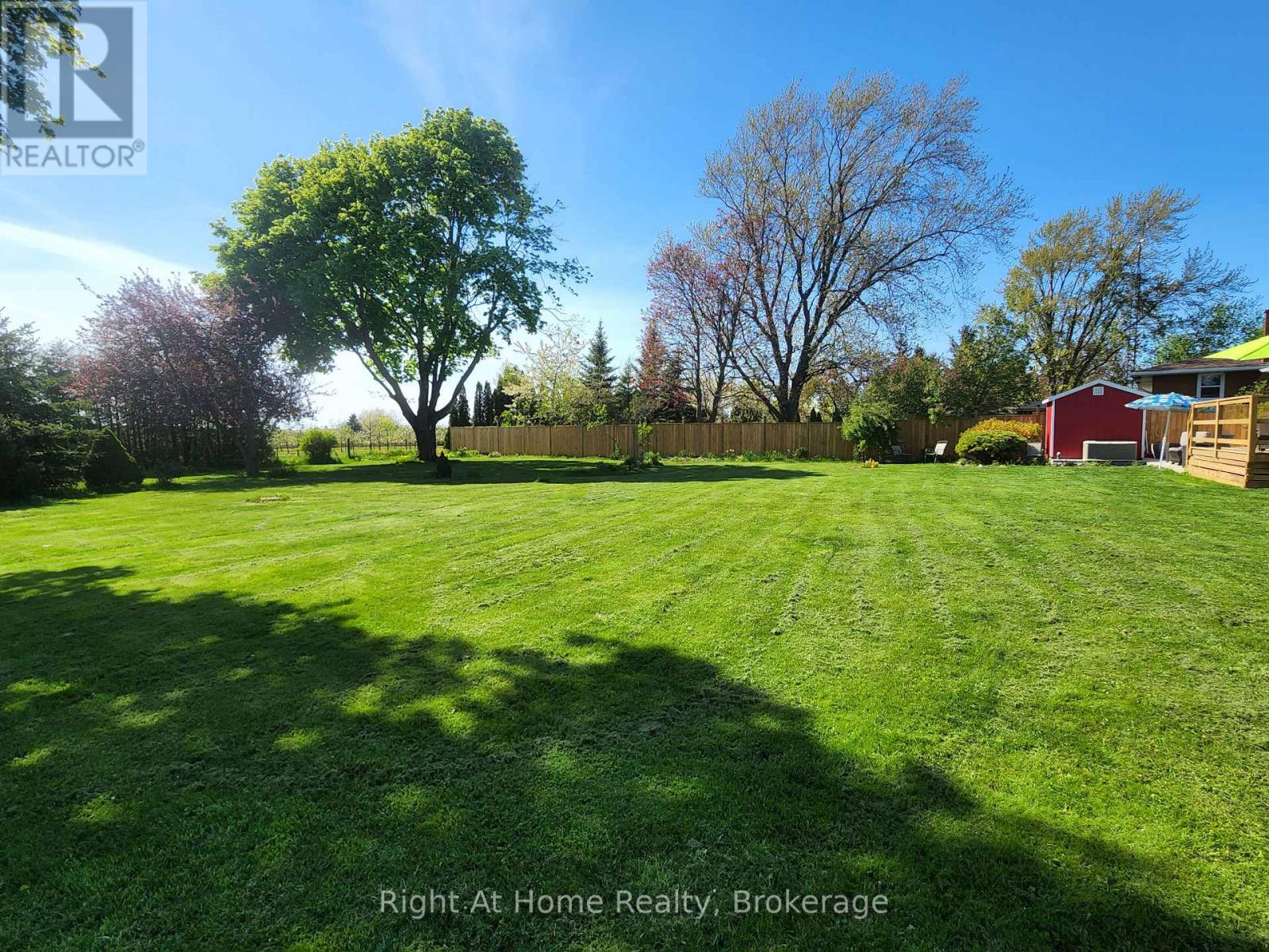 15414 Niagara Parkway, Niagara-On-The-Lake, Ontario  L0S 1J0 - Photo 4 - X12863544