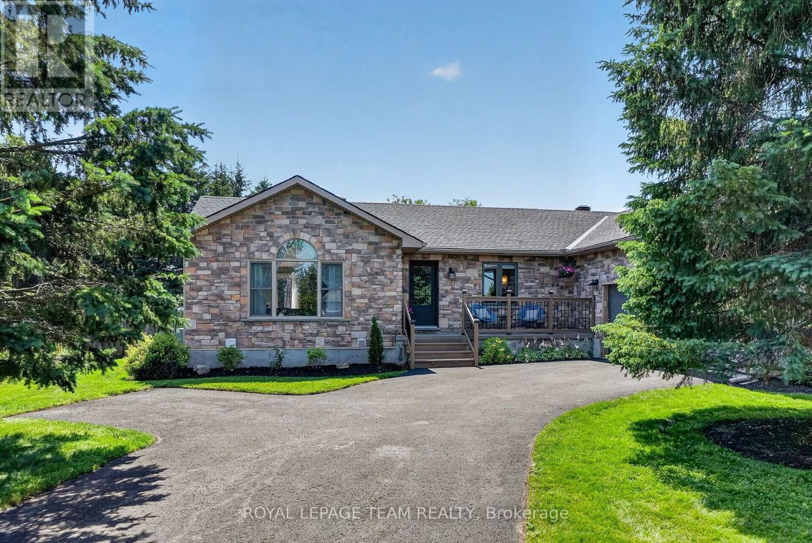 1550 Stanleyfield Crescent, Ottawa, Ontario  K4P 1M7 - Photo 2 - X13677326