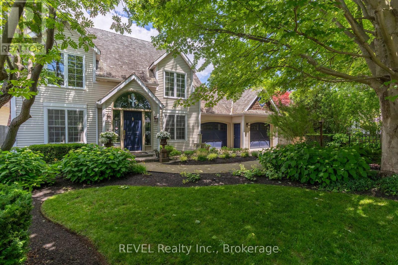 209 John Street, Niagara-On-The-Lake, Ontario  L0S 1J0 - Photo 1 - X13677294