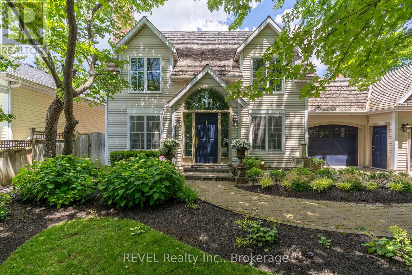 209 John Street, Niagara-On-The-Lake, Ontario  L0S 1J0 - Photo 2 - X13677294