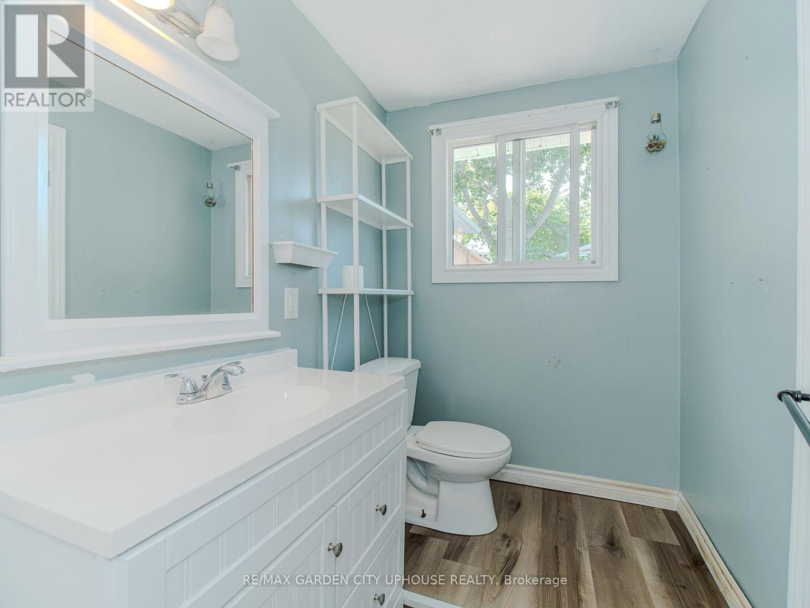 12 Beachaven Drive, St. Catharines, Ontario  L2M 1A4 - Photo 10 - X13677322