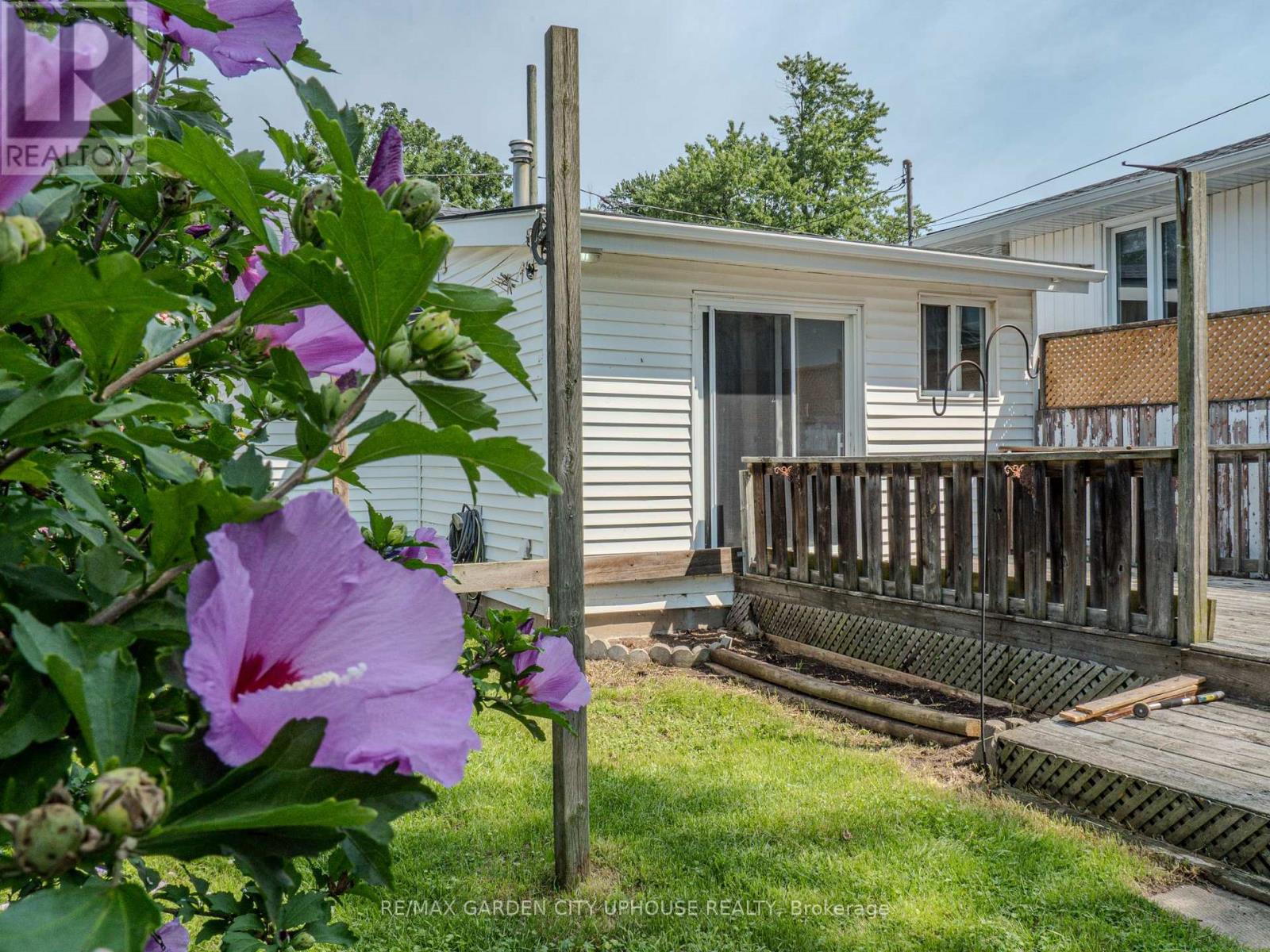 12 Beachaven Drive, St. Catharines, Ontario  L2M 1A4 - Photo 11 - X13677322