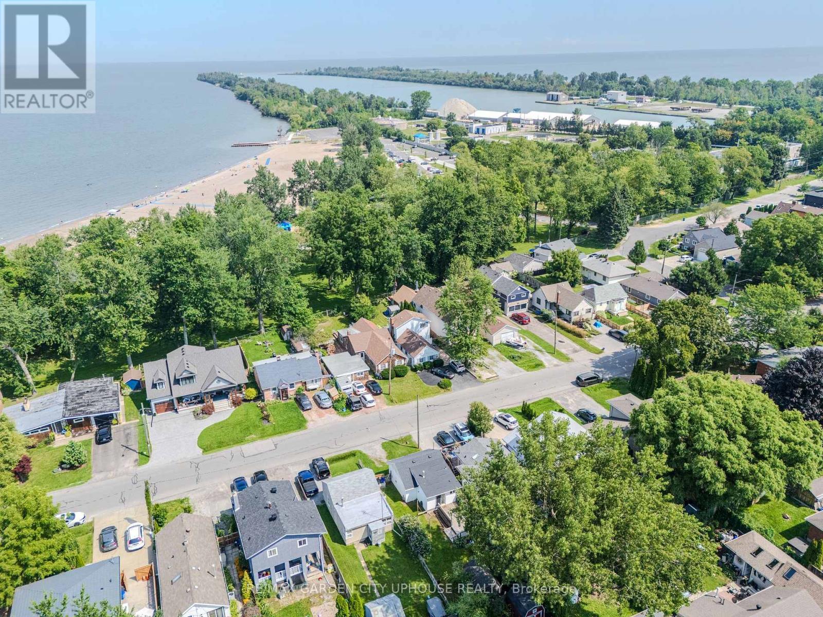 12 Beachaven Drive, St. Catharines, Ontario  L2M 1A4 - Photo 2 - X13677322