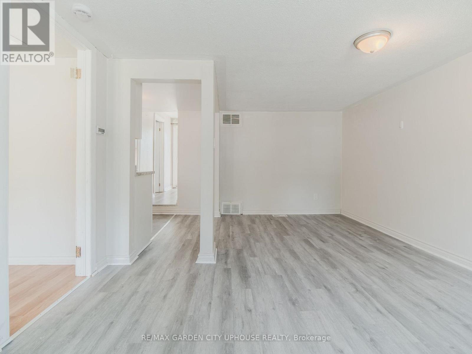12 Beachaven Drive, St. Catharines, Ontario  L2M 1A4 - Photo 6 - X13677322