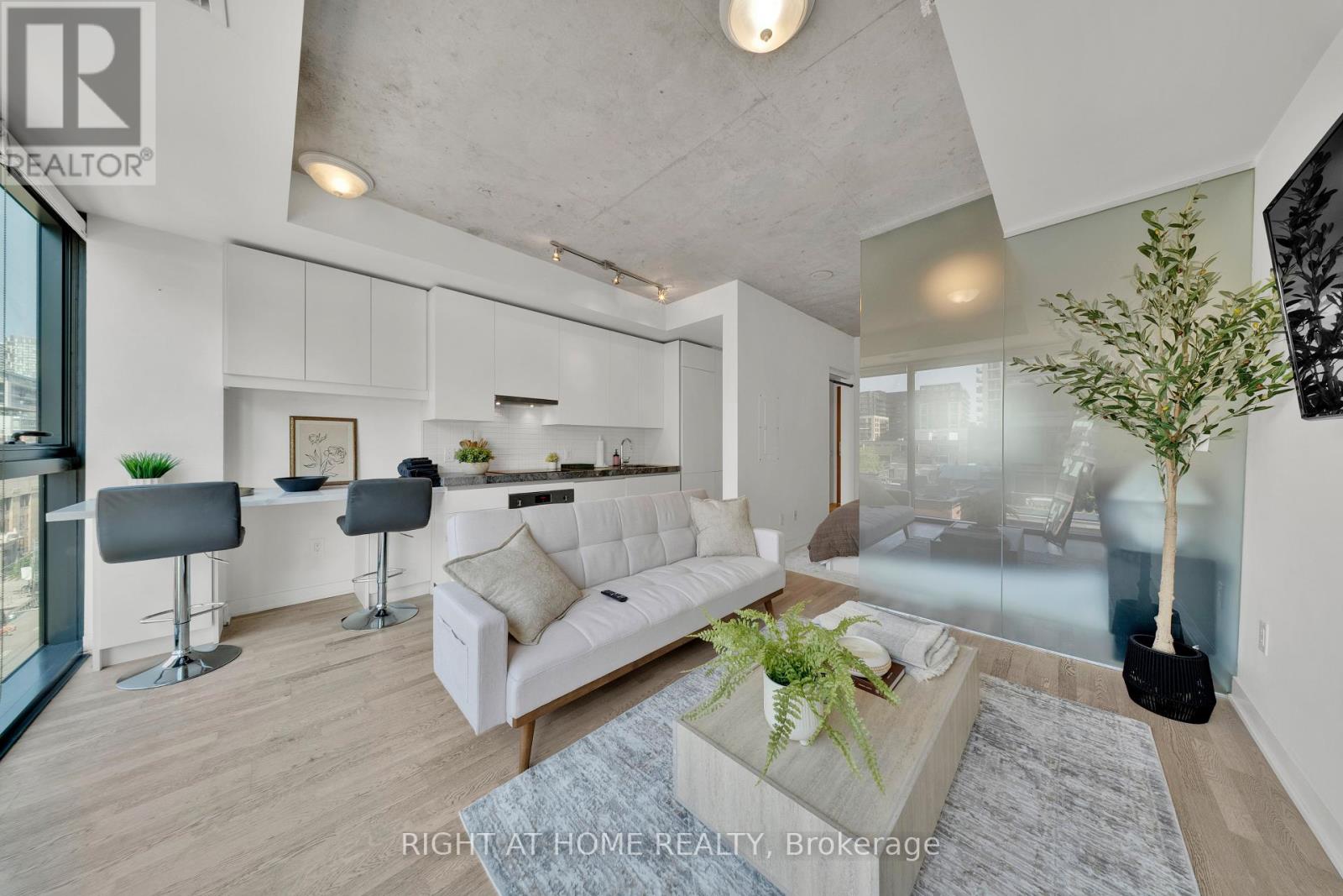 625 - 629 King Street W, Toronto, Ontario  M5V 1M5 - Photo 10 - C13677386