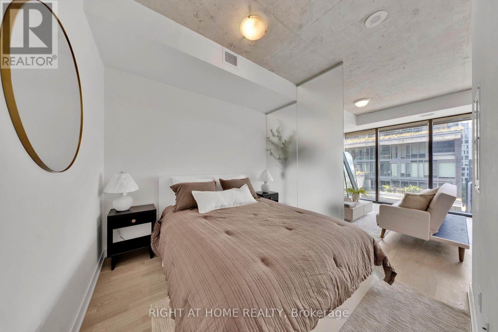 625 - 629 King Street W, Toronto, Ontario  M5V 1M5 - Photo 18 - C13677386
