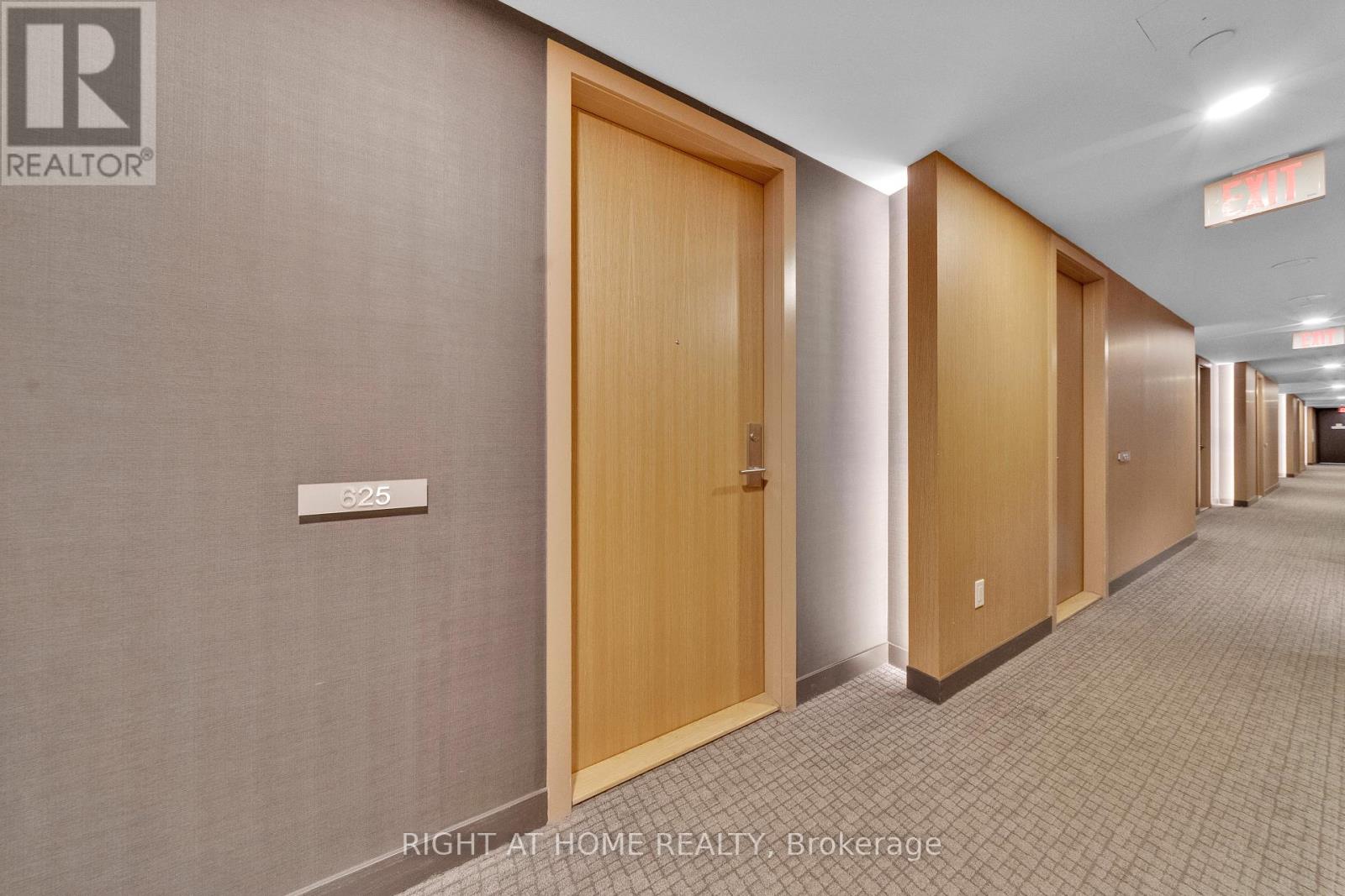 625 - 629 King Street W, Toronto, Ontario  M5V 1M5 - Photo 4 - C13677386