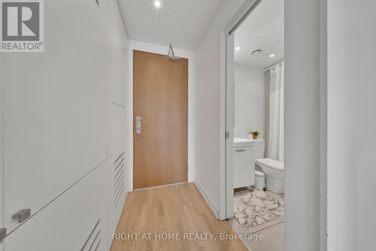 625 - 629 King Street W, Toronto, Ontario  M5V 1M5 - Photo 5 - C13677386