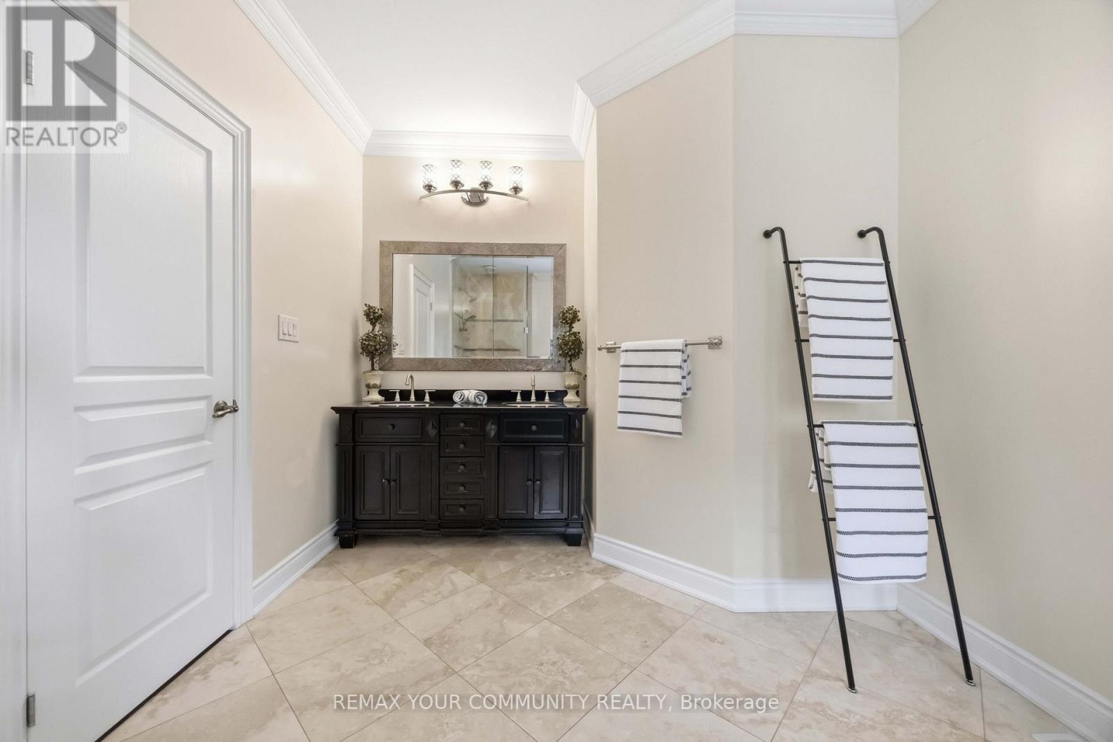 2313 Southcott Road, Pickering, Ontario  L1X 0A6 - Photo 28 - E13677282