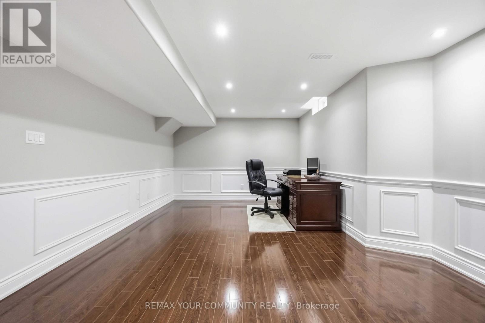 2313 Southcott Road, Pickering, Ontario  L1X 0A6 - Photo 32 - E13677282
