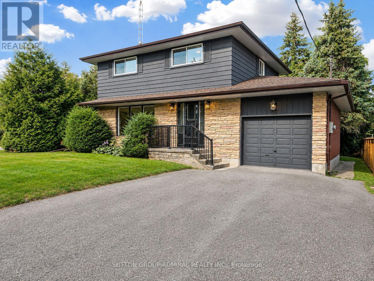 865 REGENT DRIVE, Oshawa, Ontario