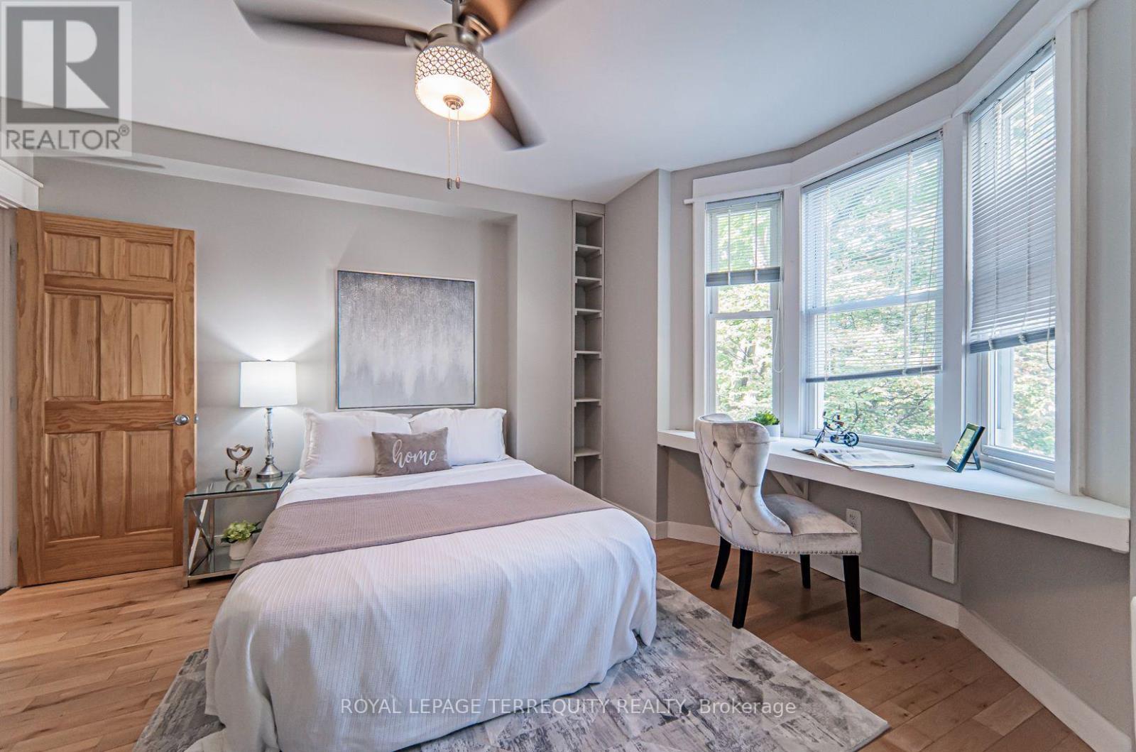 B - 256 Boston Avenue, Toronto, Ontario  M4M 2V3 - Photo 10 - E13677400