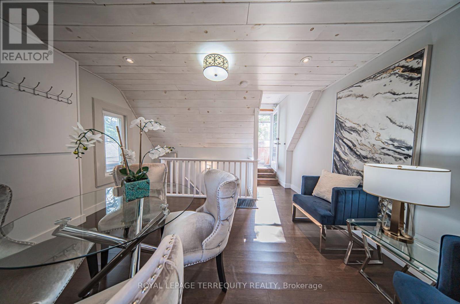 B - 256 Boston Avenue, Toronto, Ontario  M4M 2V3 - Photo 16 - E13677400