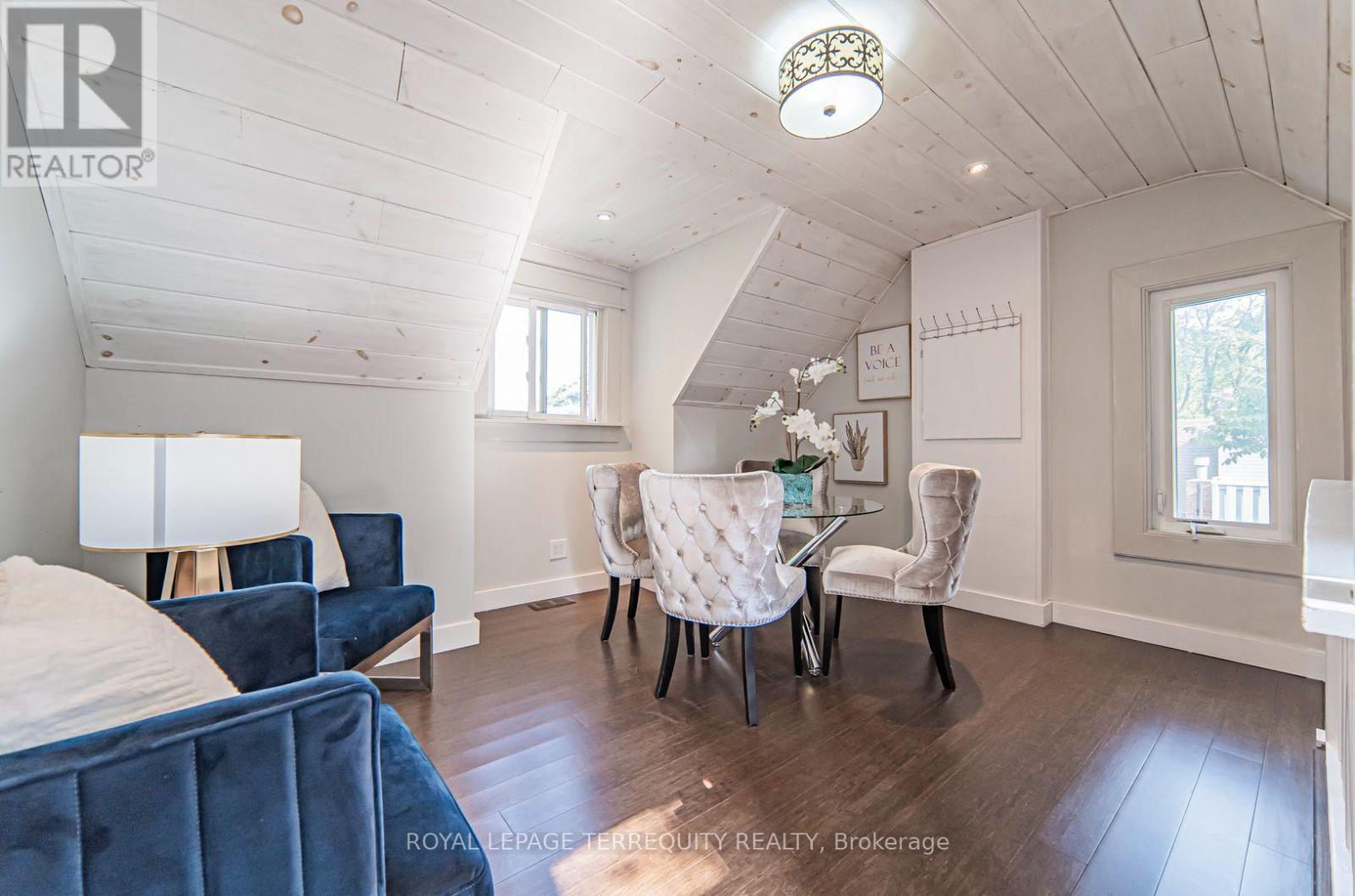 B - 256 Boston Avenue, Toronto, Ontario  M4M 2V3 - Photo 17 - E13677400
