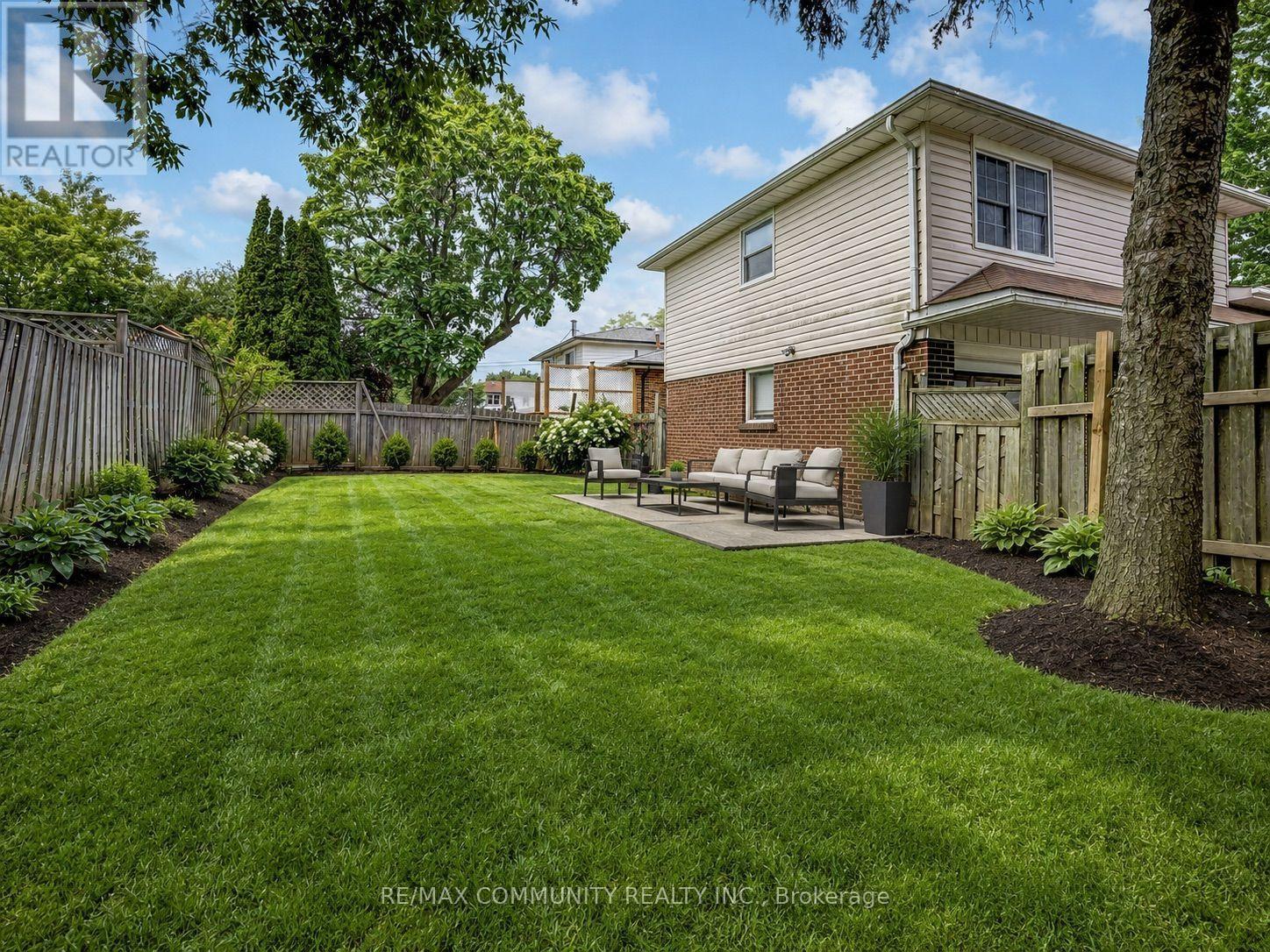122 Bryant Road, Ajax, Ontario  L1S 2Y8 - Photo 5 - E13677500