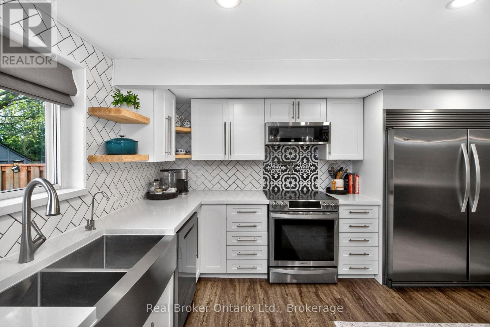 2307 Somers Boulevard, Innisfil, Ontario  L9S 2E8 - Photo 6 - N13677492
