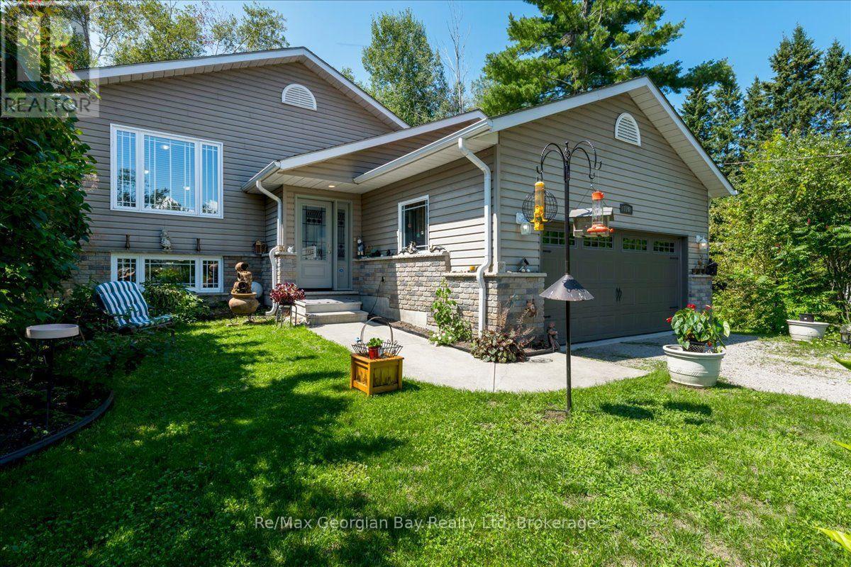 110 Maskinonge Road, Tay, Ontario  L0K 2A0 - Photo 2 - S13677392
