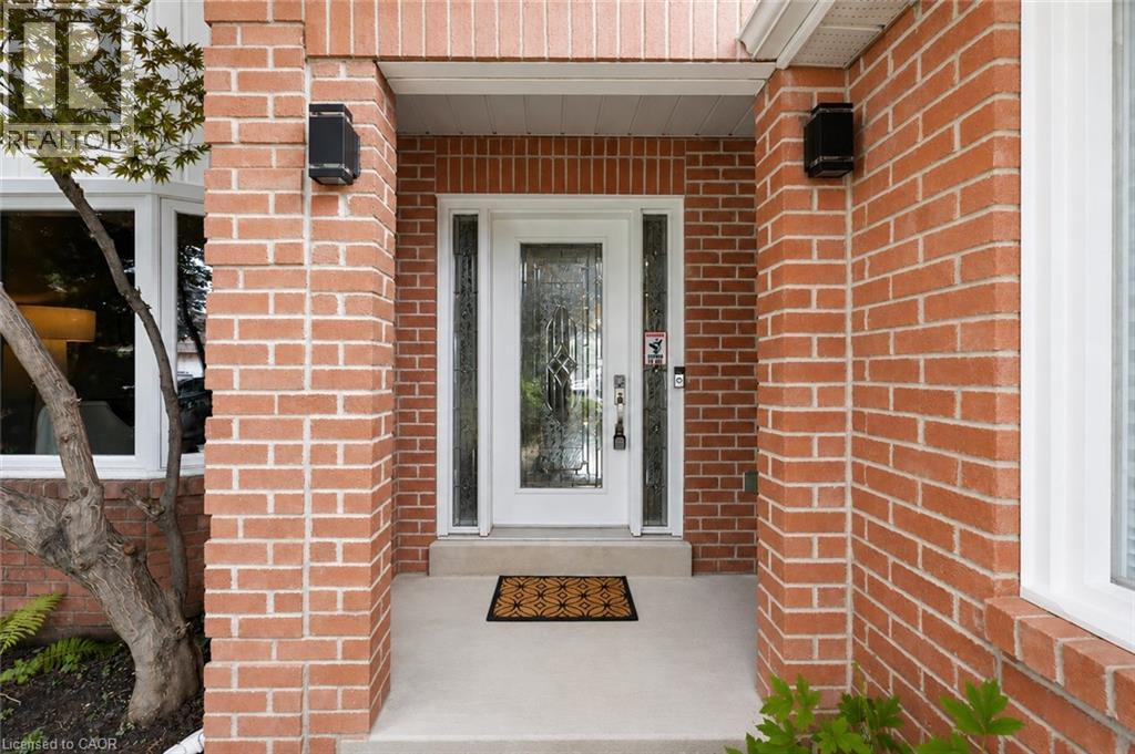 419 Parklane Road, Oakville, Ontario  L6H 4J6 - Photo 2 - 40855430